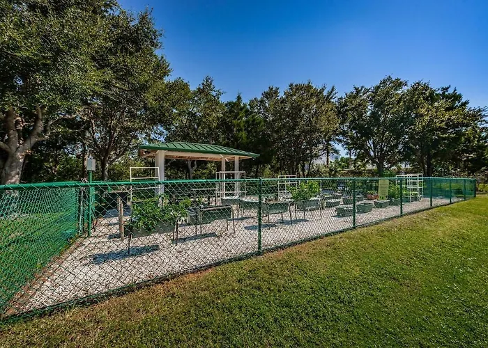 New Listing Relax At Our Pool Villa Clearwater Beach