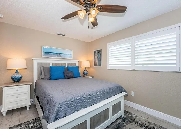 New Listing Relax At Our Pool * Clearwater Beach